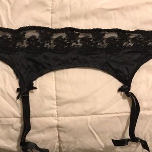 VS Garter Belt